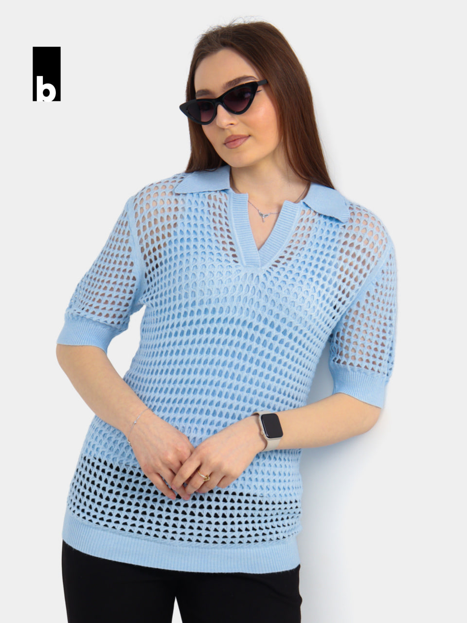 Light blue knitted polo with large mesh