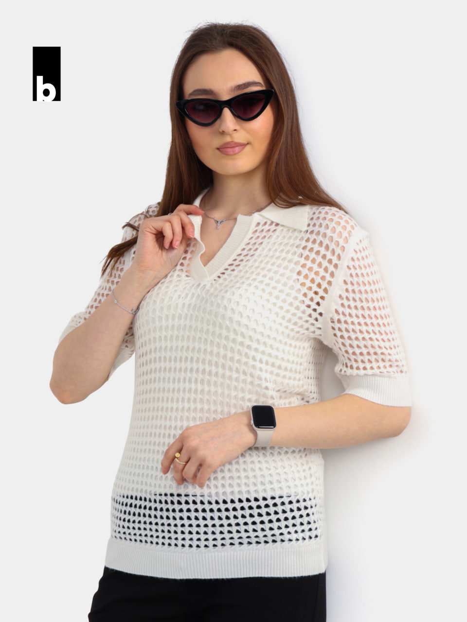 White knitted polo with large mesh